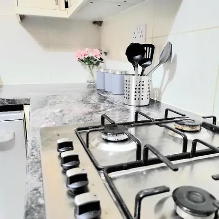 Three Bed Flat In Mile End Apartment London Exterior photo