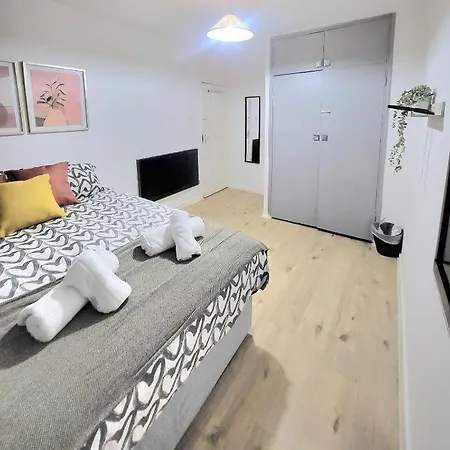 Three Bed Flat In Mile End Apartment London Exterior photo